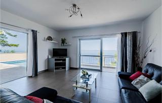 Lovely Home In Prigradica With Jacuzzi - Prigradica - 8