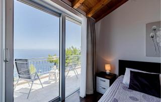 Lovely Home In Prigradica With Jacuzzi - Prigradica - 6