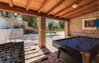 Gorgeous Home In Bibici With Sauna - Bibići - 4