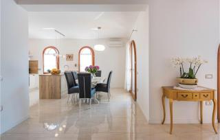 Three-Bedroom Holiday Home In Vabriga - Vabriga - 3