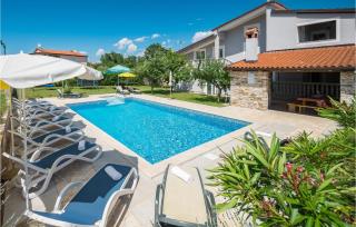 Three-Bedroom Holiday Home In Buje - Buje - 3