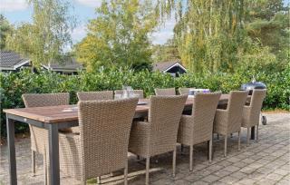 Four-Bedroom Holiday Home In Vaggerlose - Marielyst - 2