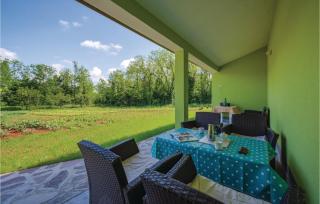 2 Bedroom Cozy Home In Sv,lovrec - Jakići - 1
