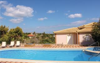 Amazing Home In Koroni With Jacuzzi - Koroni - 5