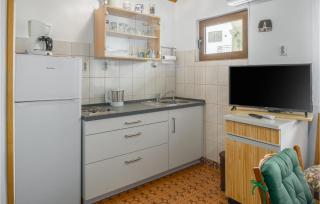 Nice Apartment In Porec With Wifi - Poreč - 6