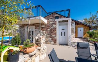 3 Bedroom Cozy Home In Razanac - 8