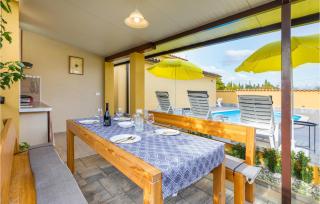 Gorgeous Home In Galizana With Wifi - Galižana - 9