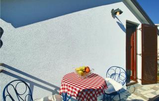 Awesome Apartment In Umag With Wifi - 8