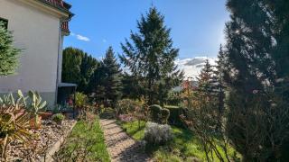 Pension Central - 1