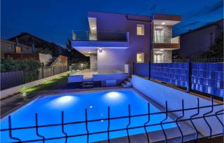 Gorgeous Home In Kastel Luksic - Kaštela - 3