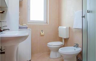 2 Bedroom Awesome Apartment In Vabriga - Vabriga - 1
