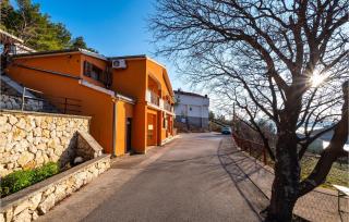 2 Bedroom Amazing Apartment In Modric - Rovanjska - 2