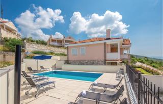 3 Bedroom Nice Apartment In Crikvenica - Crikvenica - 2