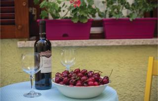 Beautiful Apartment In Crikvenica - Crikvenica - 5