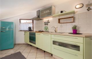 2 Bedroom Gorgeous Apartment In Rijeka - Rijeka - 4
