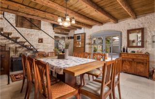 Amazing Home In Foli With Kitchen - 6
