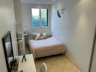 Appartement Standing, Parkings devant le Velodrome - 2