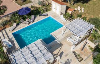 Gorgeous Apartment In Liznjan With Swimming Pool - 4