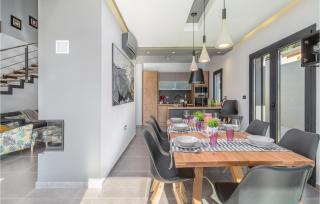 3 Bedroom Gorgeous Home In Medulin - 6