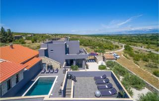 Amazing Home In Zagrad - Nadin - 4