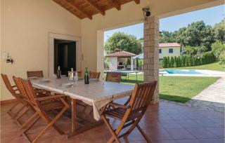 Beautiful Home In Liznjan With Sauna - Ližnjan - 1