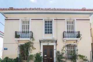 Acropolis Masterpiece Two-Story Neoclassical Mansion - 7