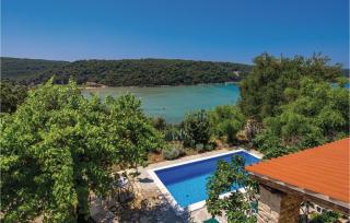 Amazing Home In Kampor - Supetarska Draga - 3