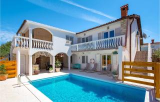 6 Bedroom Beautiful Home In Povljana - 0