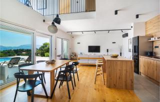 Lovely Home In Supetar Brac - Škrip - 7
