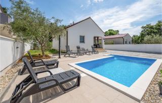 Gorgeous Home In Peroj With Wifi - Peroj - 5