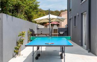 4 Bedroom Beautiful Home In Peroj - Peroj - 4