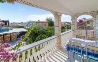 Amazing Apartment In Vir With Wifi - Vir - 2