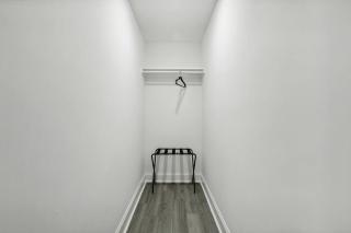 Elegant 5-Bedroom NOLA Getaway - 4