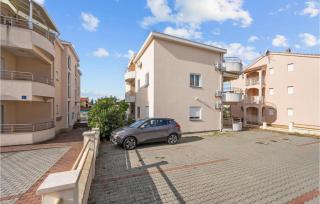 Stunning Apartment In Srima With Wifi - Srima - 3