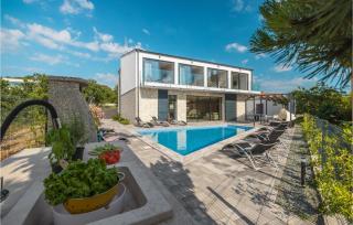Awesome Home In Sveti Vid Miholjice - 1