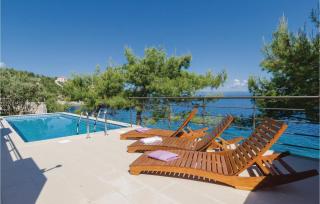 Awesome Home In Prigradica With Jacuzzi - Prigradica - 9