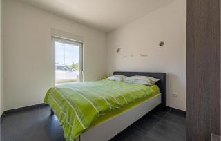 Awesome Apartment In Kustici, Novalja - Kustići - 4