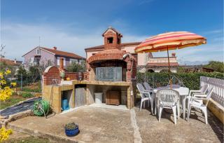 Amazing Apartment In Pula With Wifi - Pula - 8