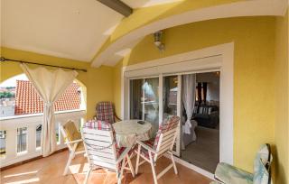 2 Bedroom Gorgeous Apartment In Zadar - Zadar - 4