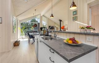 Pet Friendly Home In Rødby With Kitchen - Rødby - 6