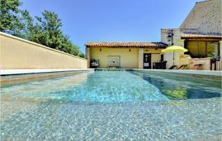 Awesome Home In Vallabregues - Vallabrègues - 1