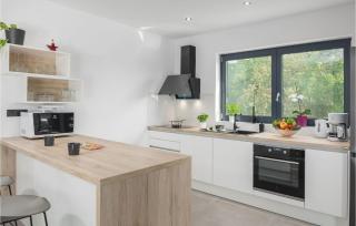 Stunning Home In Rebici With Sauna - 5