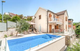 4 Bedroom Beautiful Home In Supetar - Supetar - 0