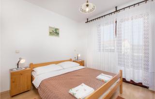 Gorgeous Apartment In Kornic With Wifi - Kornić - 2