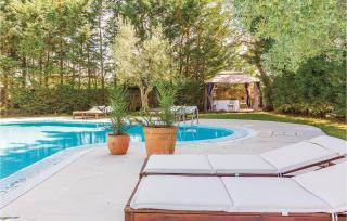 Gorgeous Home In Bale With Wifi - Bale - 1
