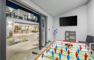 4 Bedroom Beautiful Home In Banjole - Banjole - 3