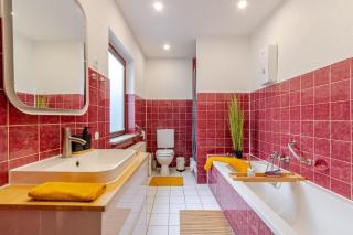 Townhaus-Rhens 8 Schlafzimmer, Sauna, Weinkeller, Fotostudio, Hunde willkommen - Rhens - 4