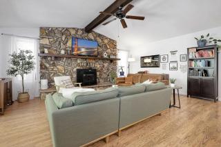 Home in the Pines - Apple Hill - Dog Friendly - Snow Nearby - 8