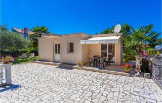 Beautiful Home In Malinska With Kitchen - Malinska - 0