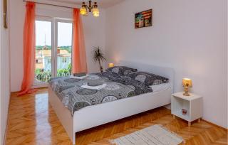 Beach Front Apartment In Pula With Wifi - 5